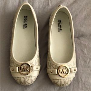 Michael Korda kids shoes
